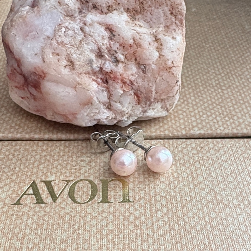 Vintage Avon Blush Pink Faux Pearl Stud Earrings Silver Posts Soft  Glow